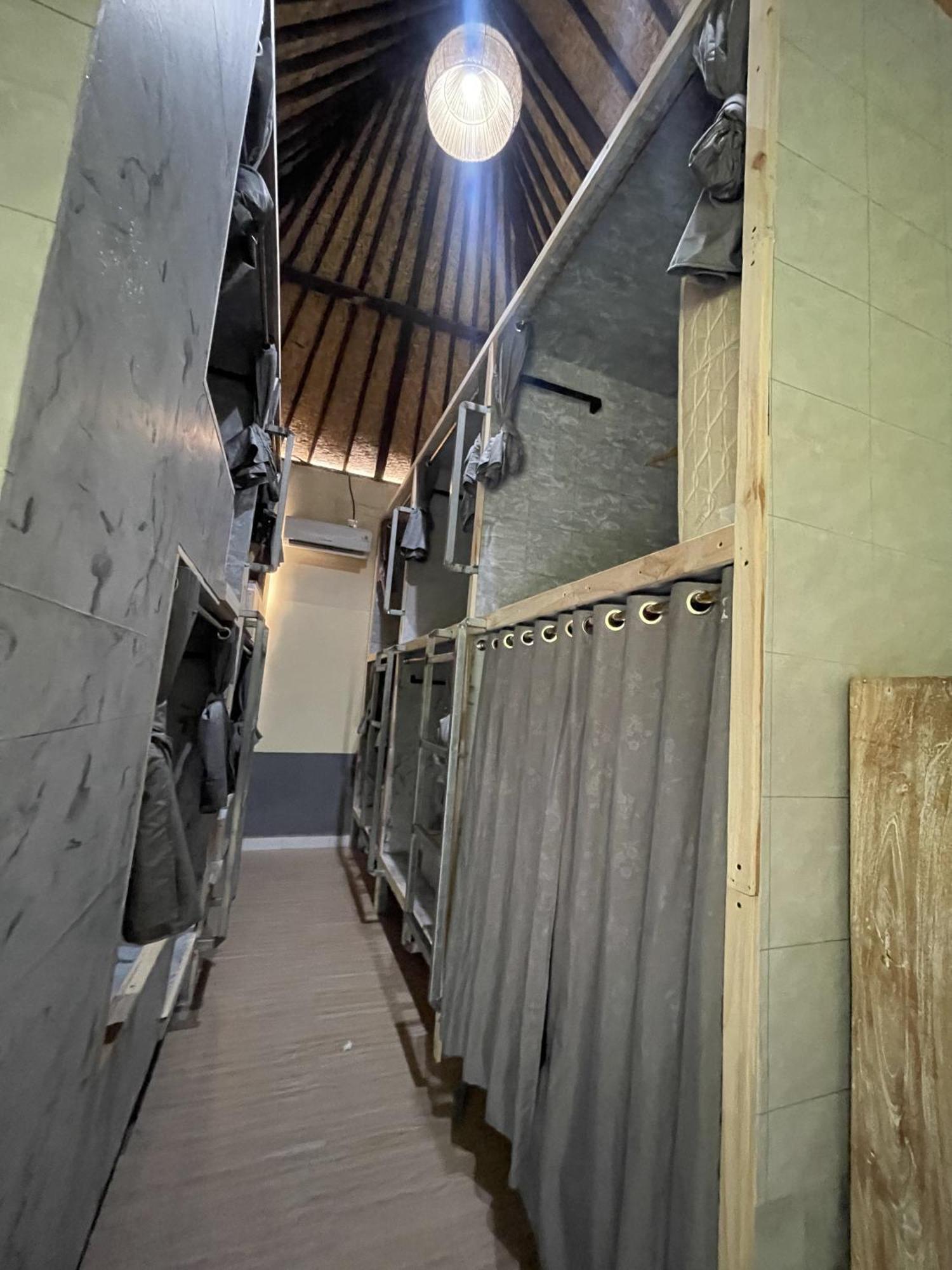 Pedidi Penida Hostel Batununggul Exteriér fotografie