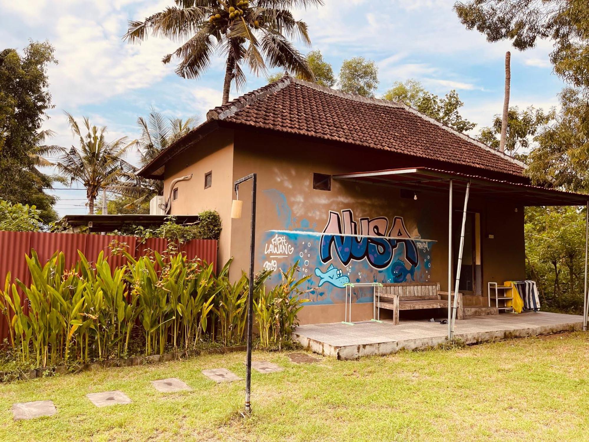 Pedidi Penida Hostel Batununggul Exteriér fotografie