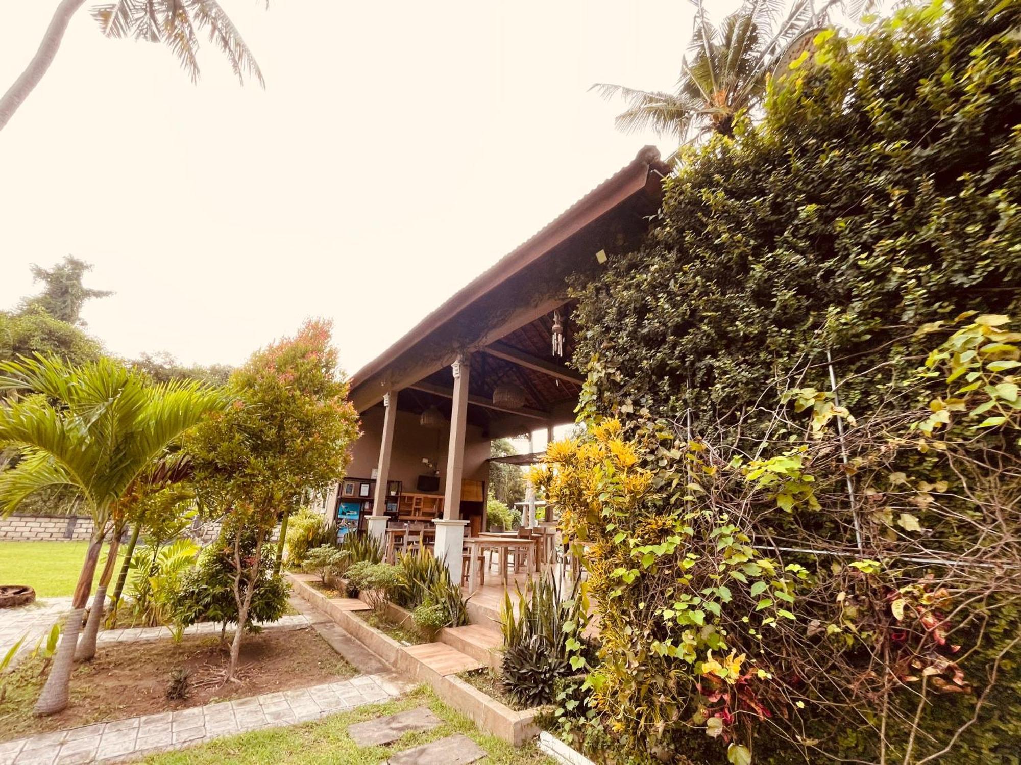 Pedidi Penida Hostel Batununggul Exteriér fotografie