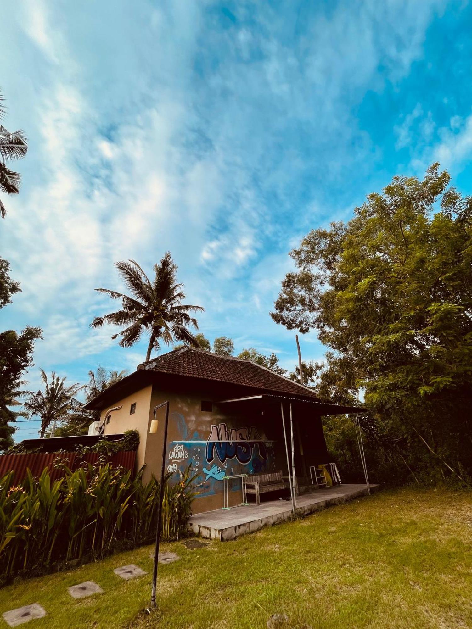 Pedidi Penida Hostel Batununggul Exteriér fotografie