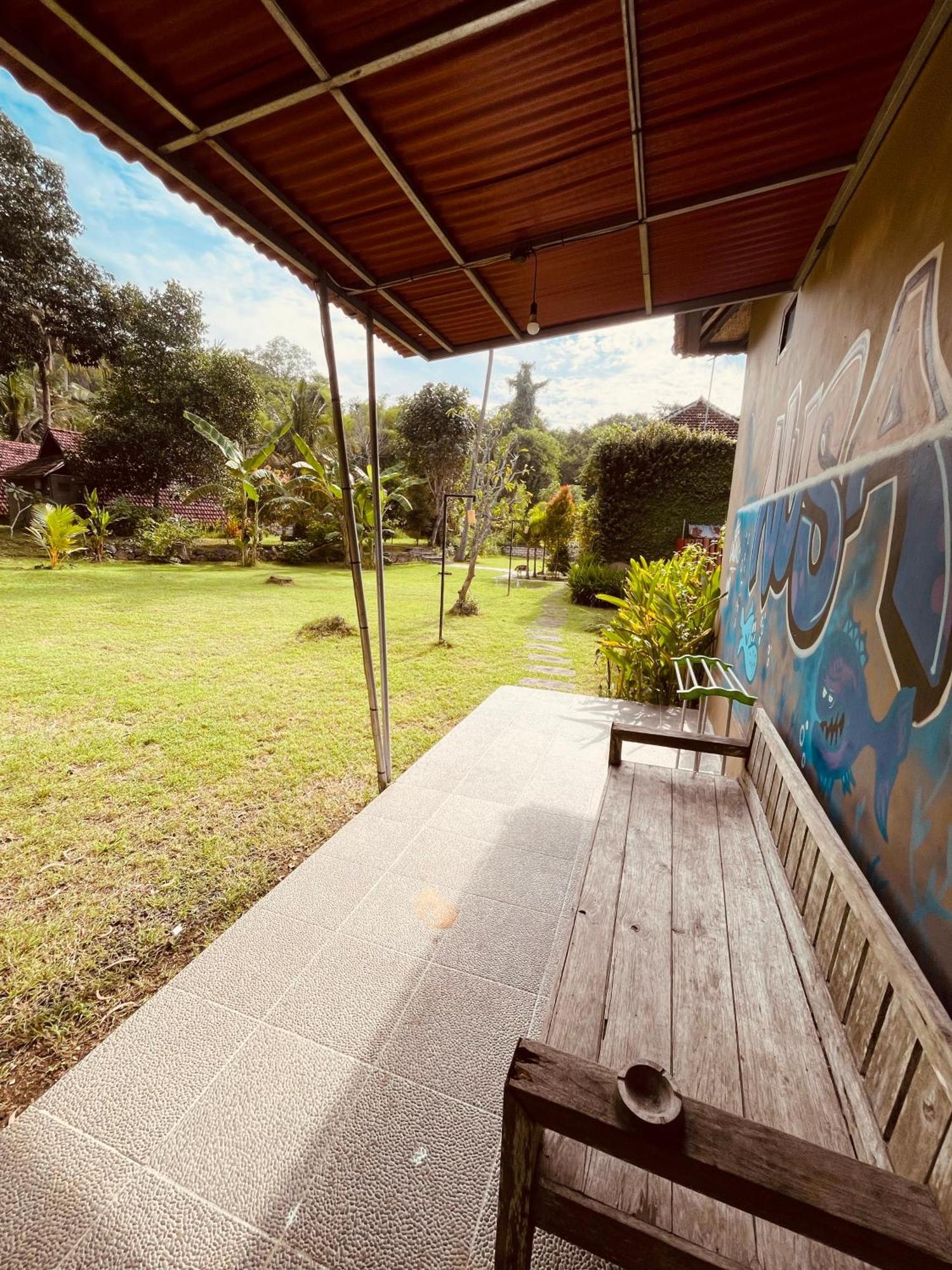 Pedidi Penida Hostel Batununggul Exteriér fotografie